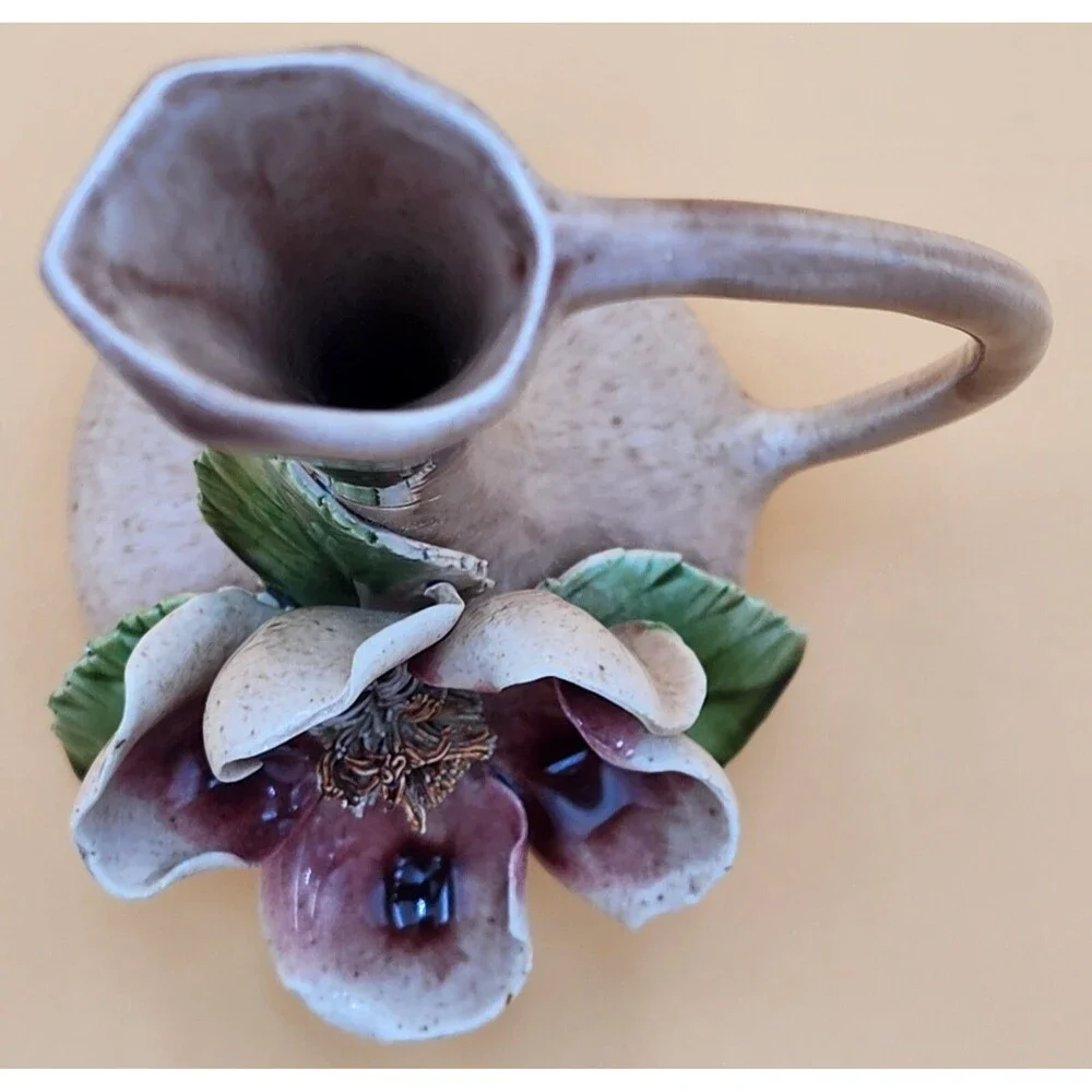 Vintage VEE JACKSON Pottery 7 1/2